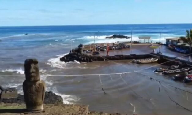Chile mantiene el alerta roja por tsunami en zonas costeras y hay más de 1,5 millones de evacuados