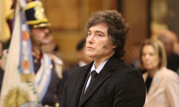 La confianza en el gobierno de Javier Milei volvió a caer y se acercó a los niveles más bajos de la gestión