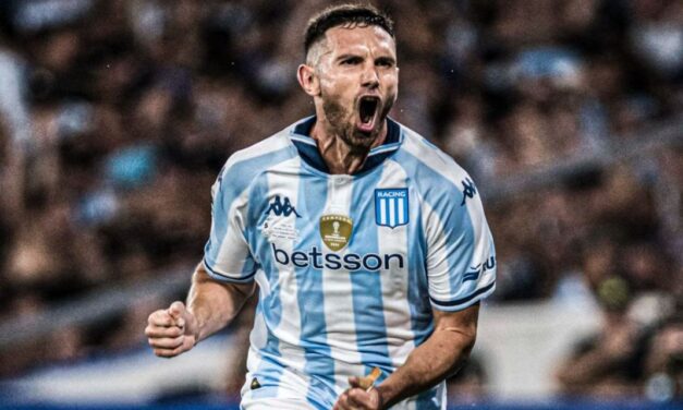 Maravilla Martínez sobre su renovación con Racing: «Voy a seguir vistiendo esta camiseta hasta quizás los últimos años de mi carrera»
