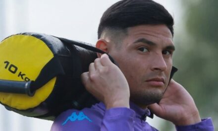 ¿Debuta el domingo? Salas se entrenó con el plantel y se prepara para el juego ante Platense