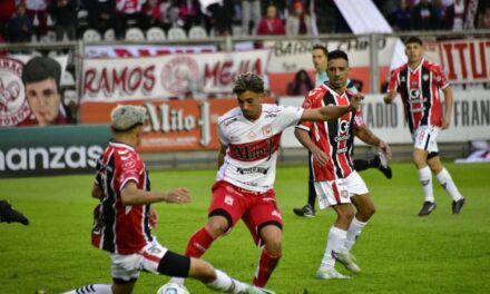 Incidentes en el Ascenso: fuerte cruce entre hinchas y policías dejó el saldo de siete personas heridas