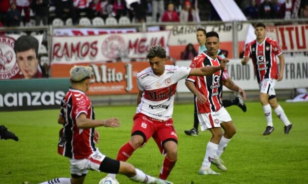 Incidentes en el Ascenso: fuerte cruce entre hinchas y policías dejó el saldo de siete personas heridas