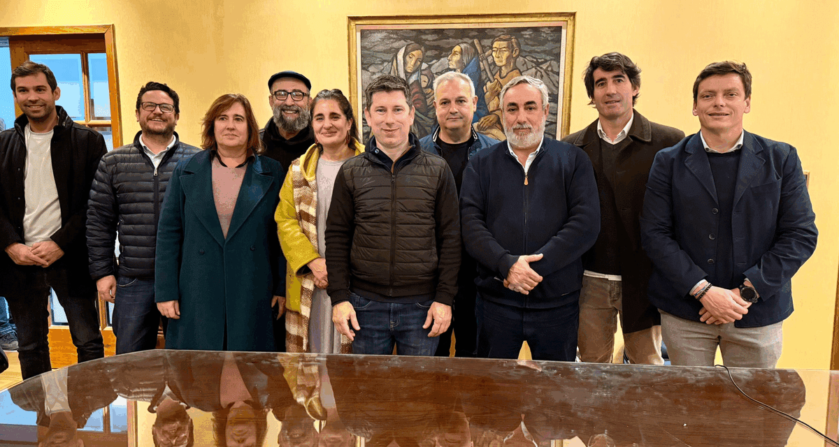 La UCR apuesta a una tercera vía con sectores del peronismo e intendentes del PRO descontentos