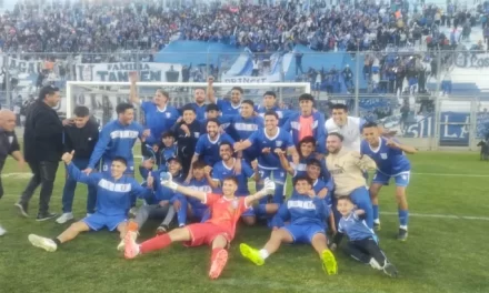 Unión campeón: Le ganó 2 a 0 al Merengue y desató la locura azul