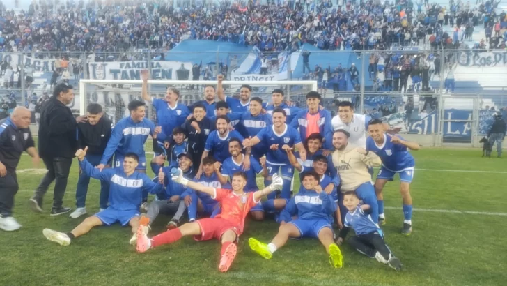 Unión campeón: Le ganó 2 a 0 al Merengue y desató la locura azul