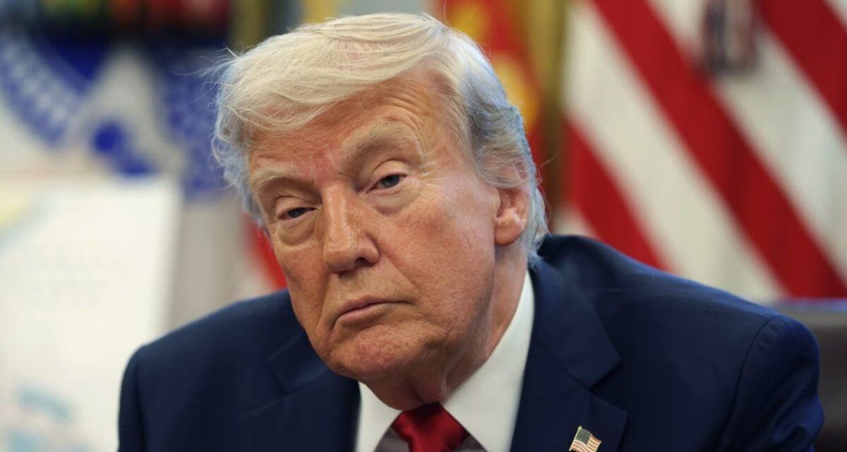 Donald Trump demandó nuevamente a The New York Times por difamación