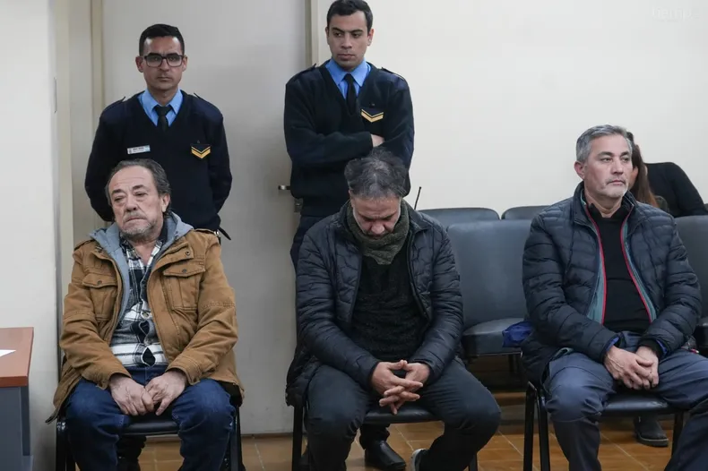 Multimillonarios embargos y más denuncias: El jefe textil y dos empresarios seguirán presos por estafa