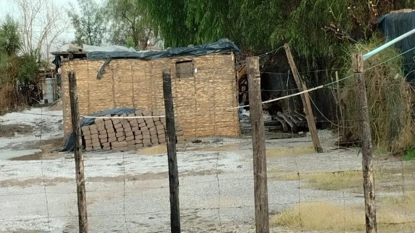 Familia evacuada en La Chimbera por las lluvias