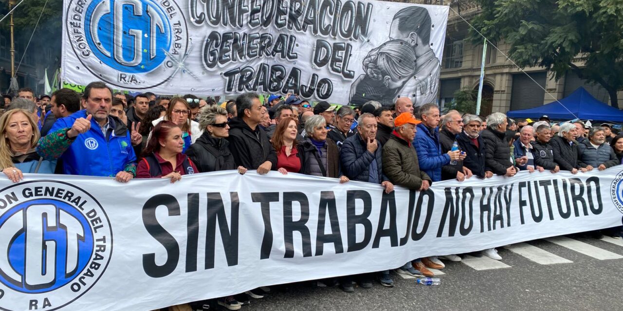 La CGT y la UOCRA se movilizan por «pan, paz, tierra, techo y trabajo»