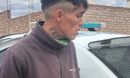 Robaban hierros y herramientas en una obra: Terminaron presos