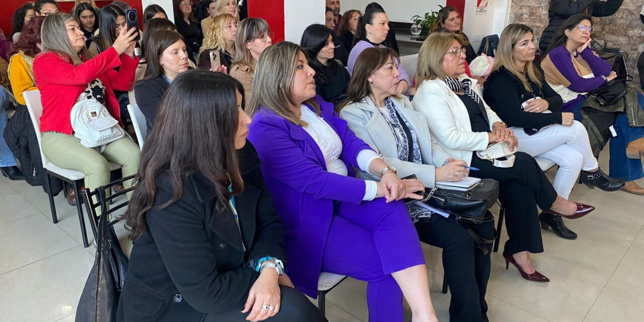 Encuentro de Mujeres Libertarias: Liderazgo y unión en tiempos de cambio