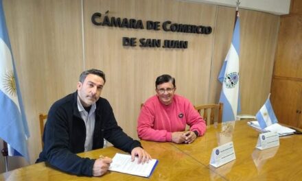 Cámara de Comercio de San Juan firma convenio con Aramark para impulsar la economía local
