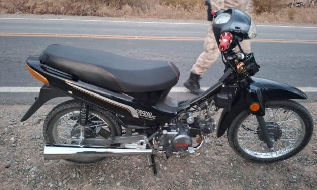 Recuperaron en Sarmiento una moto robada que circulaba sin patente