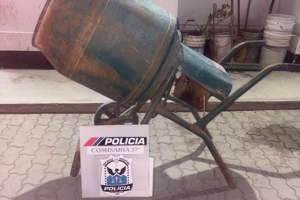 Caucete: Recuperan una hormigonera robada