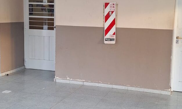 Sorprendido robando en escuela: Quiso escapar con un matafuegos