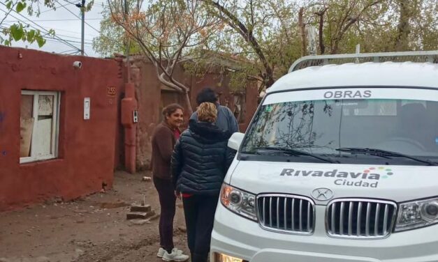 Rivadavia desplegó un operativo para asistir a más de 100 familias damnificadas