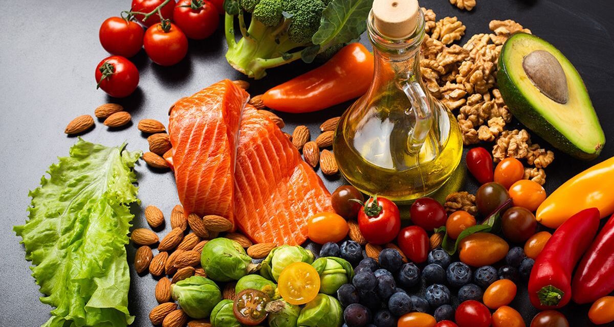 Los 3 alimentos más elegidos por las personas inteligentes, según la IA