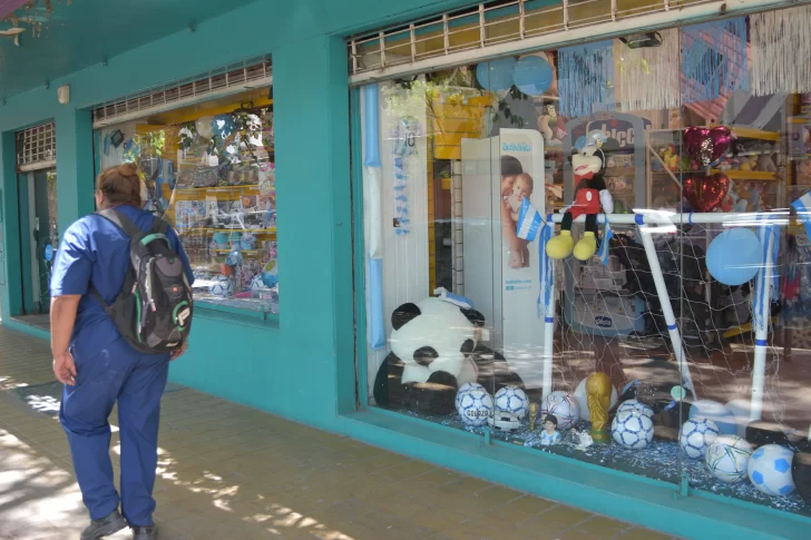 Día del Niño en Rawson: Leve caída en ventas y fuerte avance del e-commerce