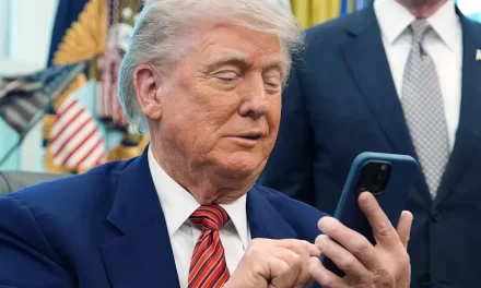 Donald Trump oficializó que EEUU adquirió un porcentaje del paquete accionario de Intel