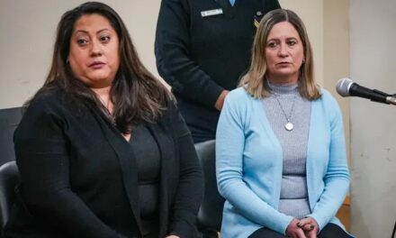 Escándalo en Rawson: Absuelven a dos empleadas acusadas de robar dinero al municipio