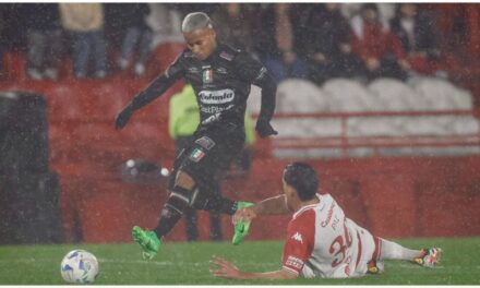 Huracán perdió 3-1 ante Once Caldas y quedó eliminado de la Copa Sudamericana