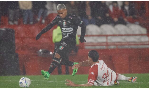 Huracán perdió 3-1 ante Once Caldas y quedó eliminado de la Copa Sudamericana