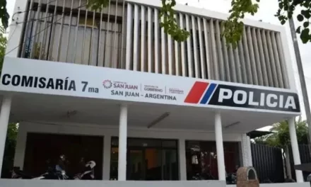 Pocito: La madre del joven señalado por robos pide ayuda para internarlo por su adicción