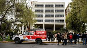 Último momento: Amenaza de bomba en el Centro Cívico obliga a la evacuación del personal
