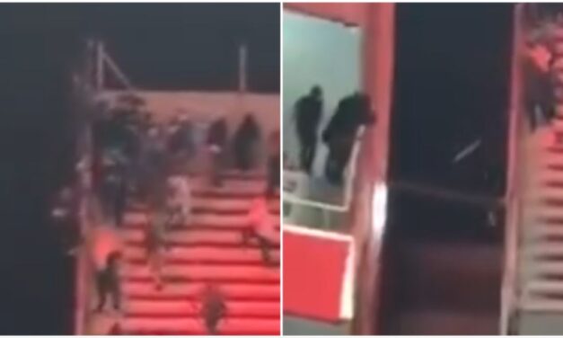 Un fanático de la U de Chile se tiró al vacío en medio del ataque de la barra de Independiente