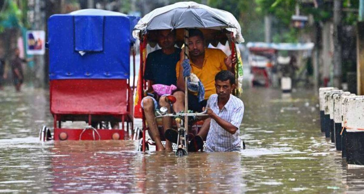 Inundaciones en India dejan al menos 32 muertos y más de 50 desaparecidos