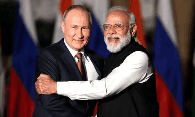 India seguirá comprando petróleo a Rusia a pesar de las amenazas de Donald Trump