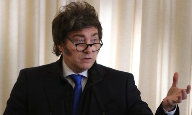 Javier Milei precipitó la estrategia del Gobierno y lo obliga a denunciar a Diego Spagnuolo
