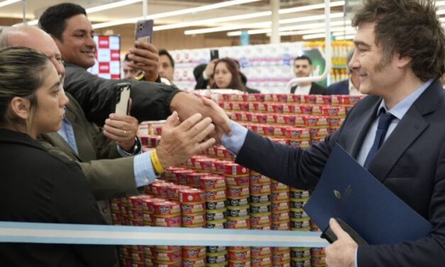 Javier Milei ironizó sobre la suba de precios, mientras supermercadistas analizan remarcaciones
