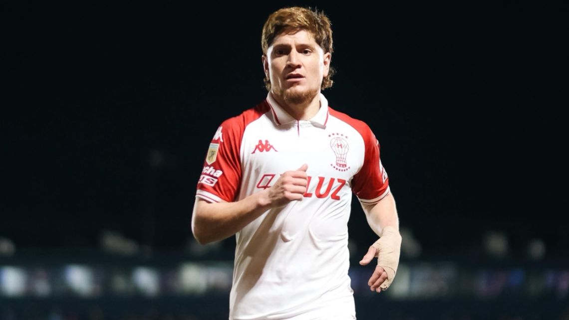 Huracán se hizo fuerte en Victoria y derrotó 1-0 a Tigre