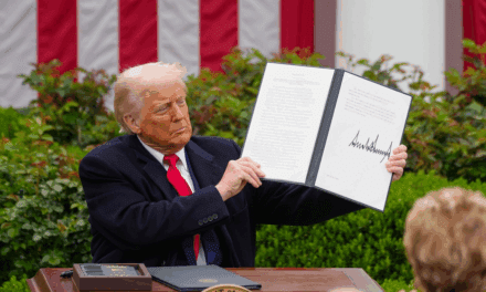 Donald Trump anunció que las importaciones de oro no estarán sujetas a aranceles