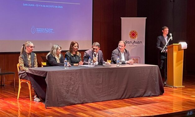 Más de 100 referentes participaron en una jornada estratégica para impulsar la inversión turística