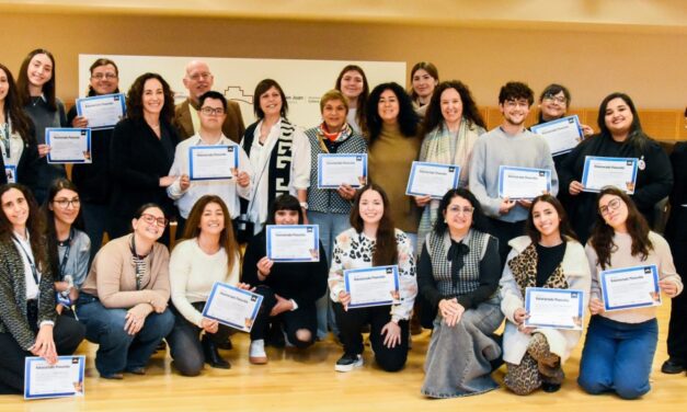 El TB renueva su compromiso con la inclusión cultural junto a sus voluntarios