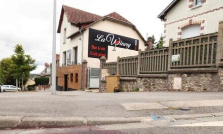 Un conductor arremetió contra una multitud y provocó un muerto y cinco heridos