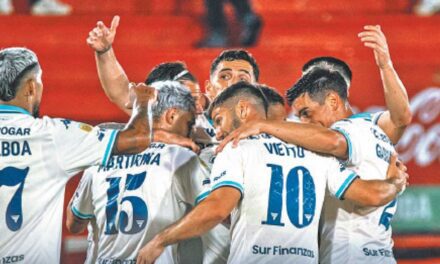 Racing se aferró a las atajadas de Cambeses y venció a Huracán