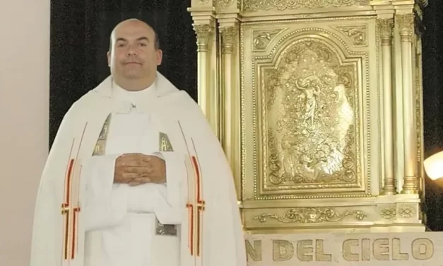 El último parte médico confirma que el Padre Rómulo Cámpora padece insuficiencia cardíaca