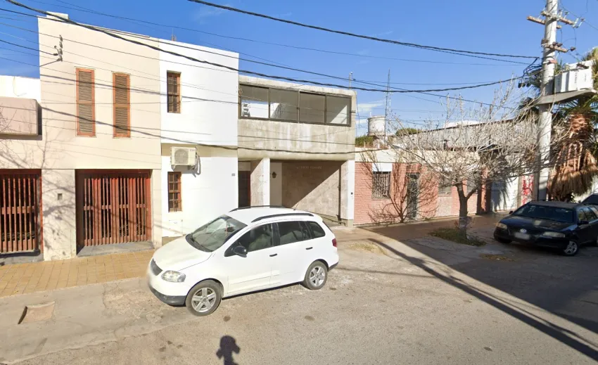 Último momento: Muerte dudosa en calle Brasil y Lavalle