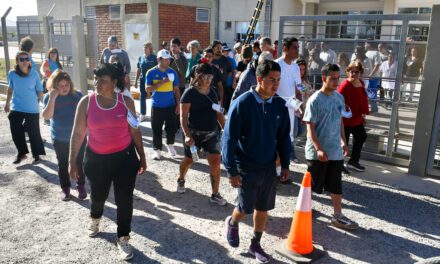 Caminata saludable: El Hospital Julieta Lanteri convocó a la comunidad a moverse por la salud