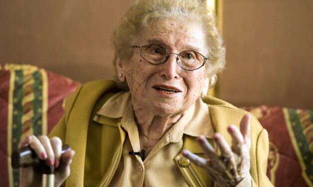 Murió Rosa Roisinblit, presidenta honoraria de Abuelas de Plaza de Mayo | Tenía 106 años