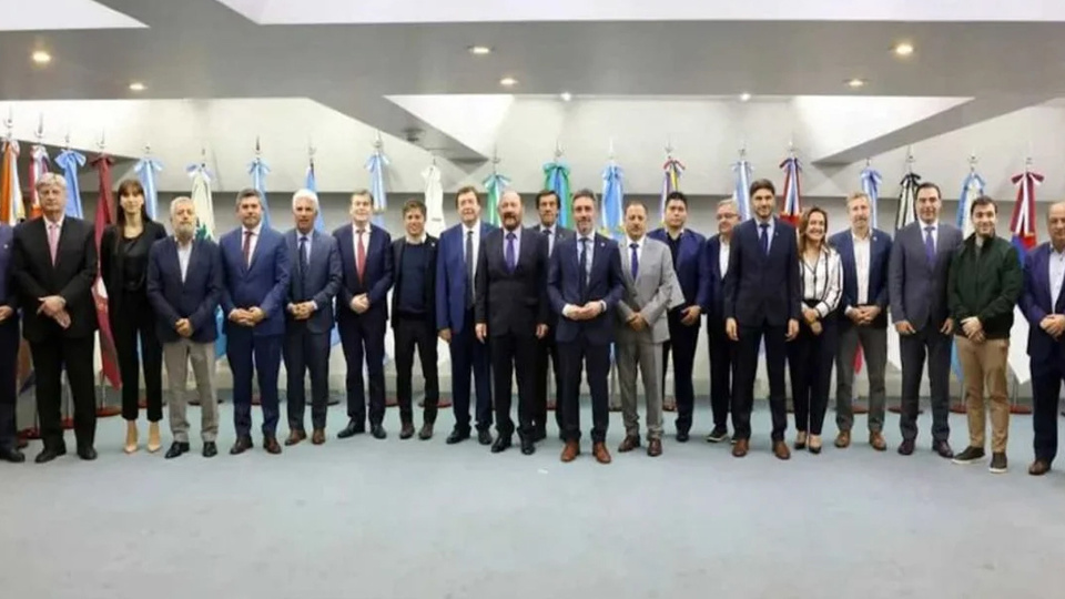 Los mandatarios provinciales juegan sus cartas para las legislativas