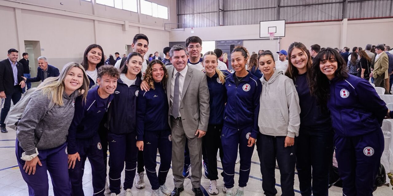 Orrego inauguró la renovación integral del ISEF en Santa Lucía