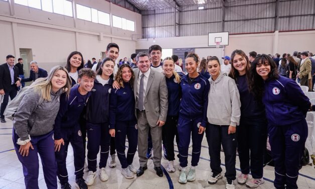 Orrego inauguró la renovación integral del ISEF en Santa Lucía