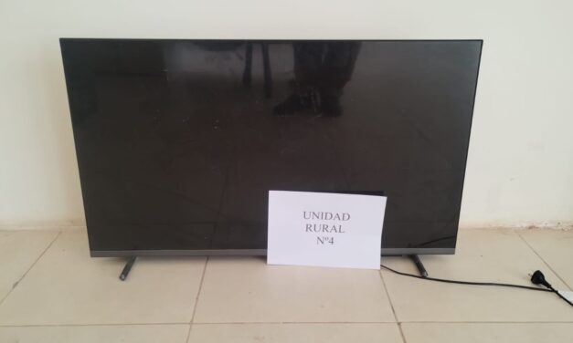 Allanamiento en calle Muro Bustelo: Secuestran un televisor de 43 pulgadas