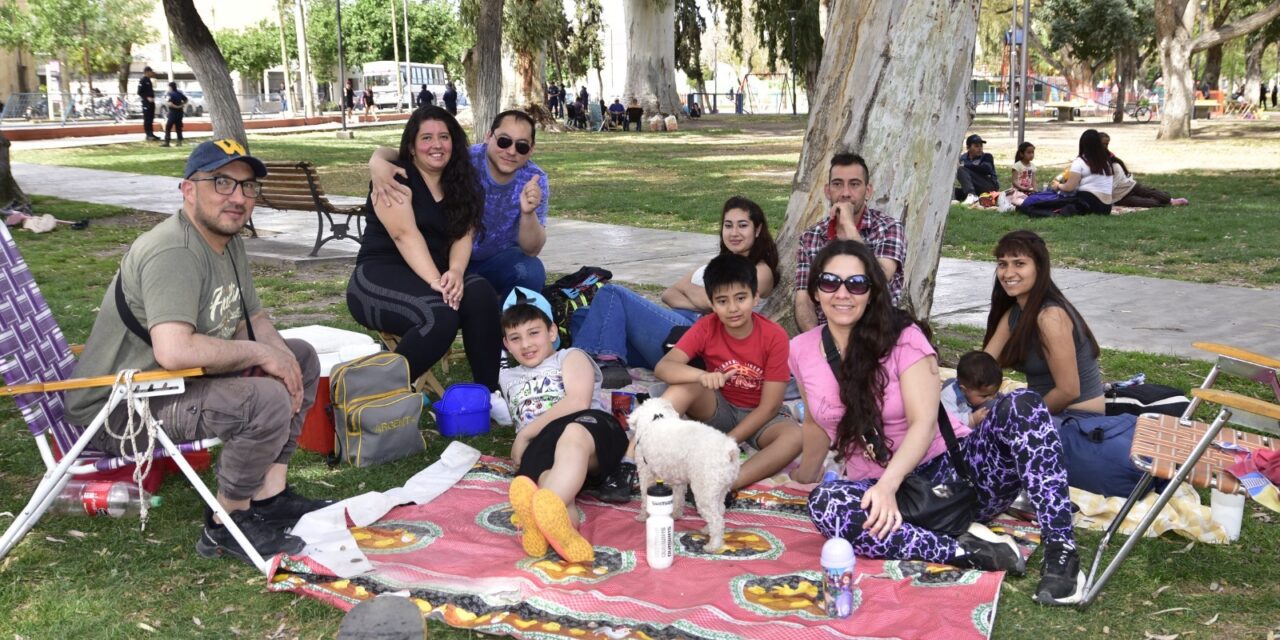 Llega el FestiJoven 2025: Música, juegos y cultura para celebrar el Día de los Estudiantes