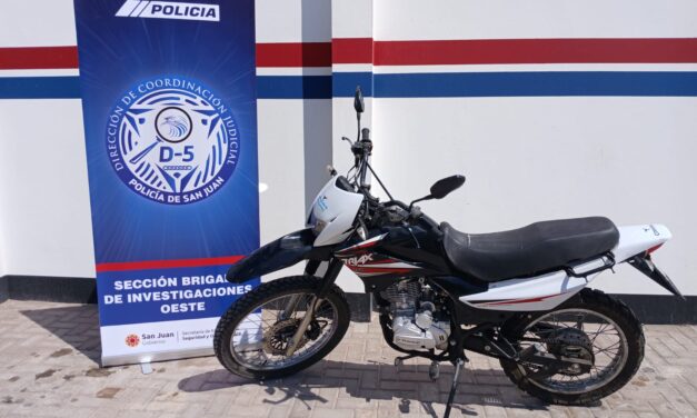 Policías de San Juan y Jujuy recuperan moto robada