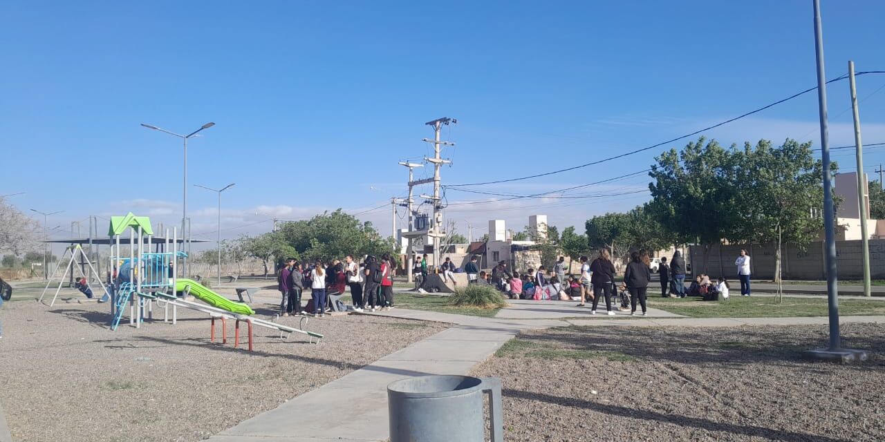 Tercera amenaza de bomba en la semana conmueve a la comunidad educativa del Barrio Ejército de los Andes